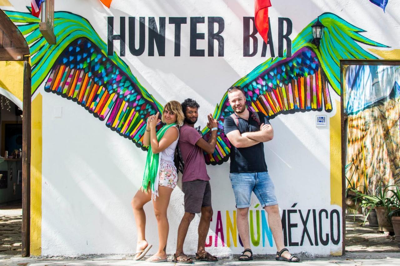 Fiesta Party Hostel - Cancun Bagian luar foto