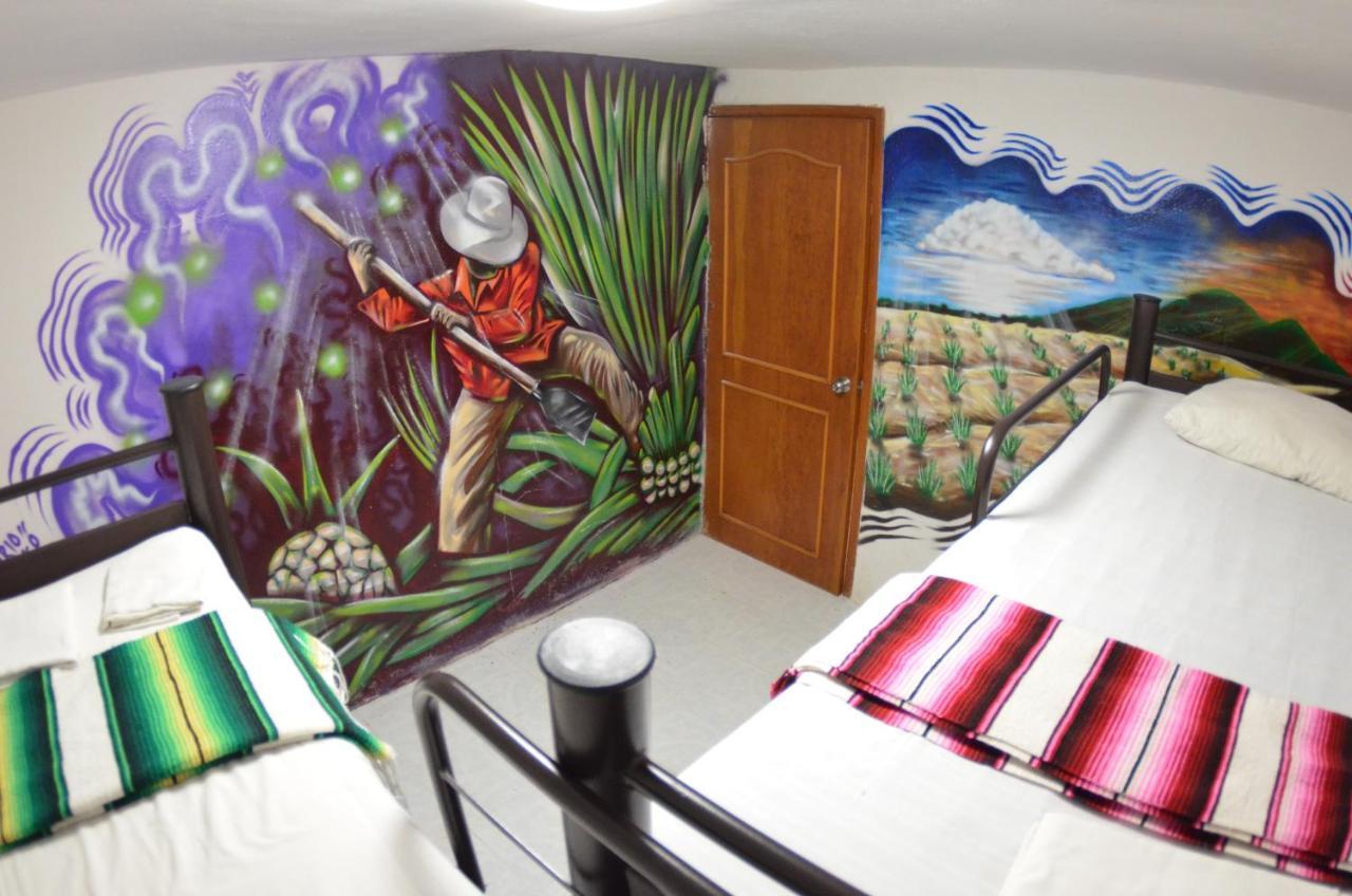 Fiesta Party Hostel - Cancun Bagian luar foto